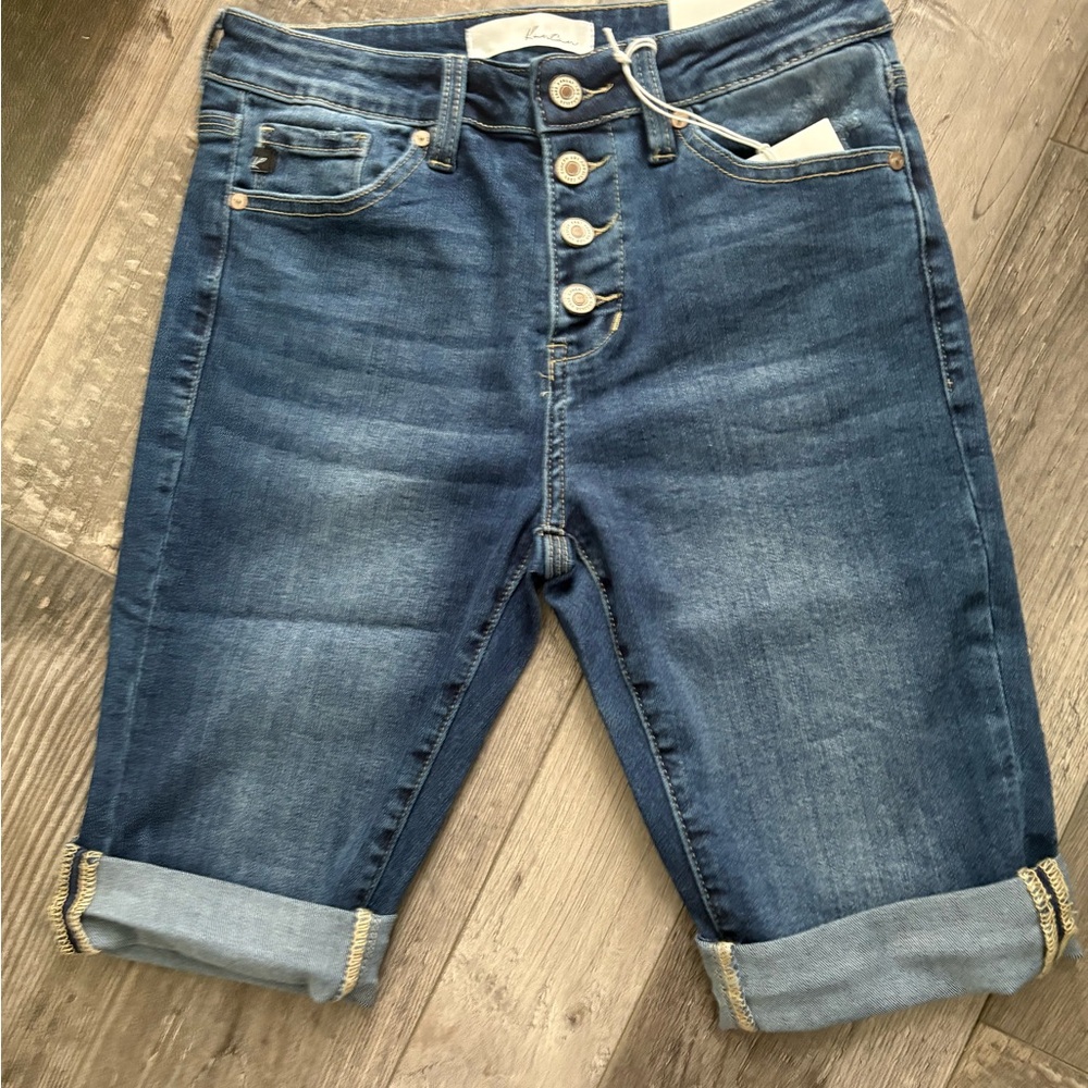 JudyBlue Cropped Jeans with Stretch